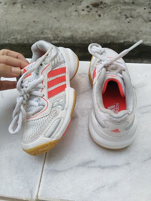 Оригинални маратонки Adidas унисекс