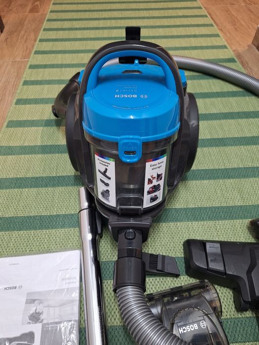Aspirator fara sac bosch