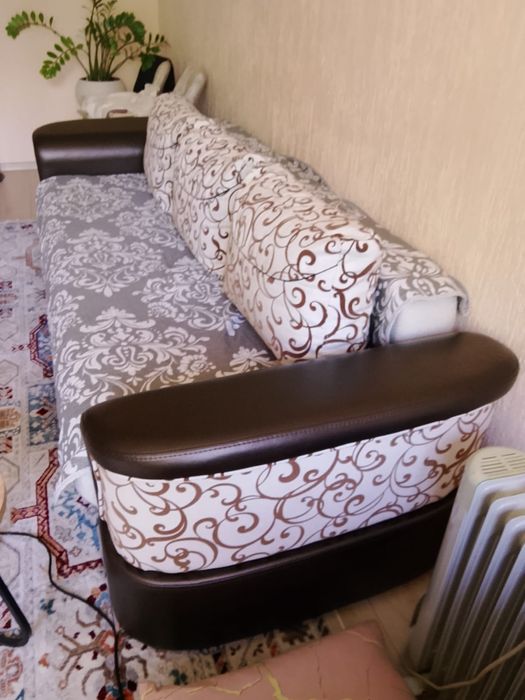Диван        б/у