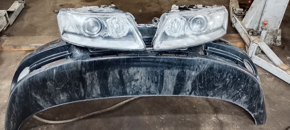 Продам бампер и фары на ауди а6