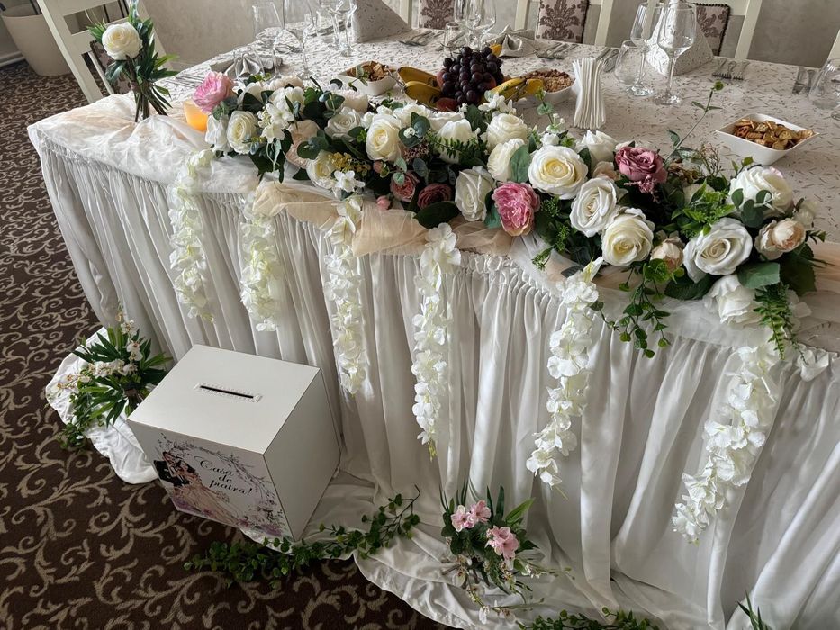 Aranjamente florale si suporti