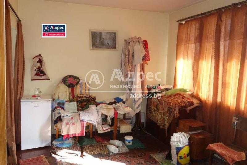 Продава се Къща в с. Гецово, Област Разград - 194 кв.м за 523 €/кв.м - Снимка #1