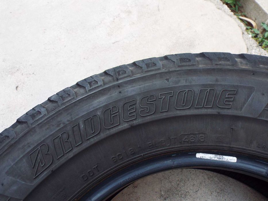 vand 4 anvelope de vara 215/70/15C bridgestone duravis pret 500lei