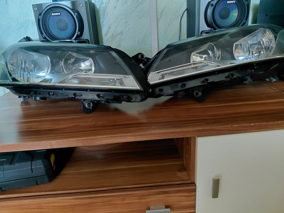 Faruri VW  passat B7