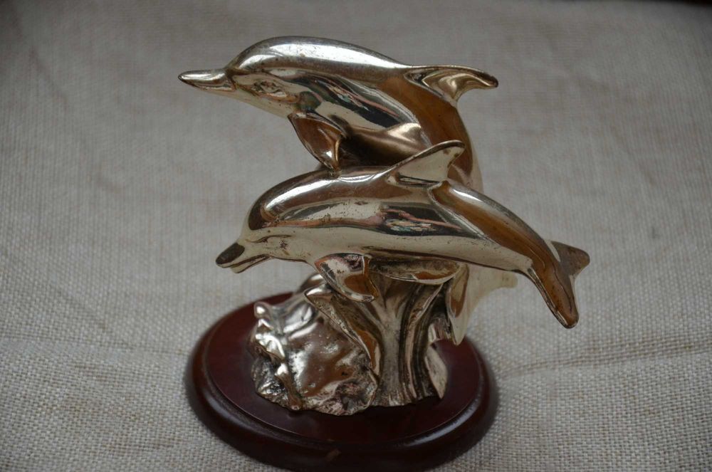 Statueta delfini placata cu argint marcaje / Sculptura delfini marcat