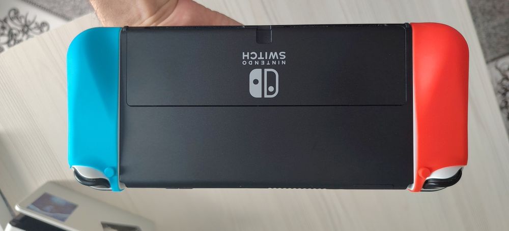 Nintendo Switch OLED с аккаунтом (42 игры)