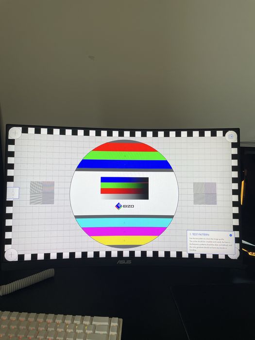 Monitor ASUS TUF Gaming curbat 165 Hz 1 ms
