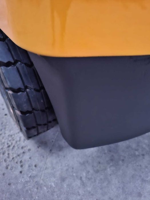 Motostivuitor Caterpillar