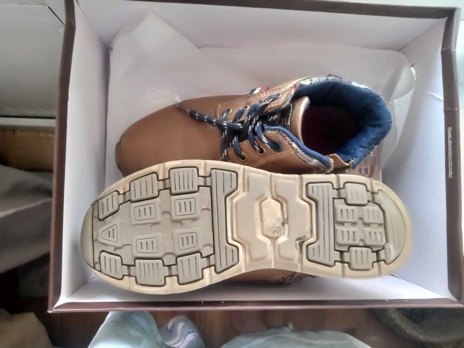 Обувь на мальчика 31 и 33 размер