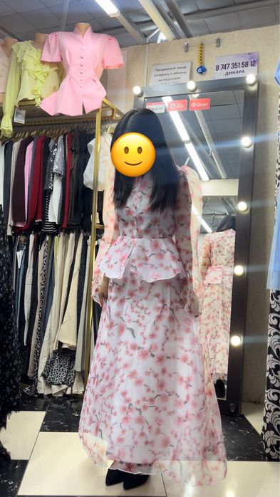 Нежное розовое платье в цветочный принт