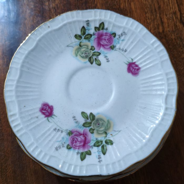 Отдам посуду за шоколадку