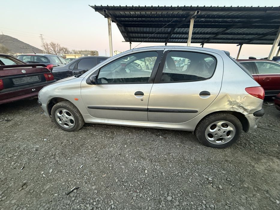 8 бр Пежо 206 1.4 75 кс 1999г  на части