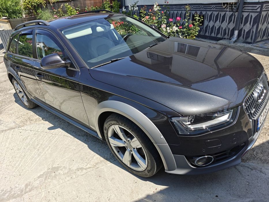 Vând Audi A4 Allroad 2013