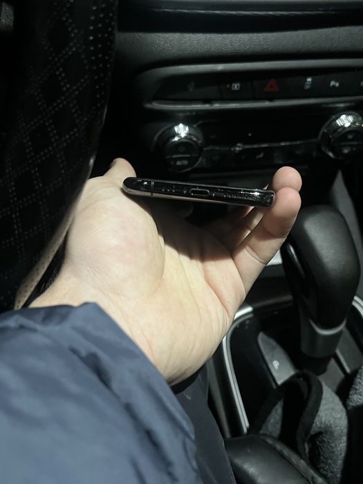 Iphone 11 pro 64gb sotiladi