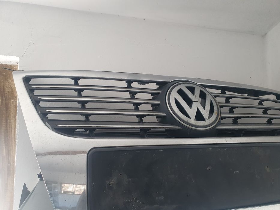 Решетка за VW Pasat 6