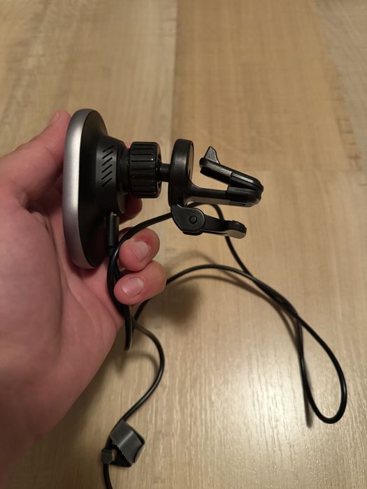 Incarcator magnetic pentru masina Satechi