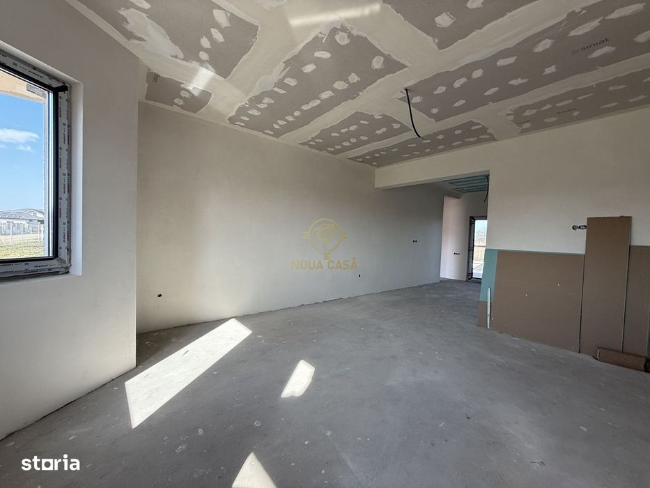 De Vanzare Casa 3 Dormitoare/Garaj/Terasa cu Teren Generos de  650MP