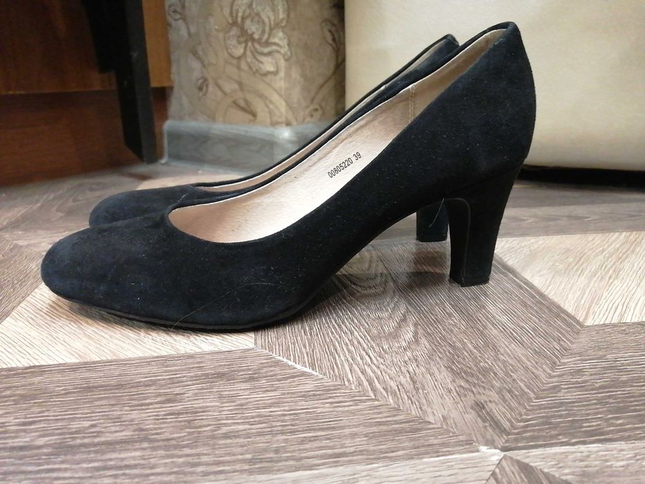 Продам туфли женские