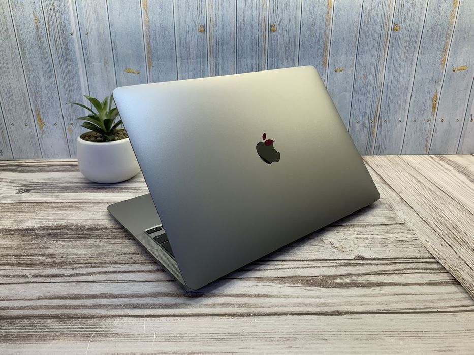 Apple MacBook Air 2020 | M1 | 41 циклов | 98%