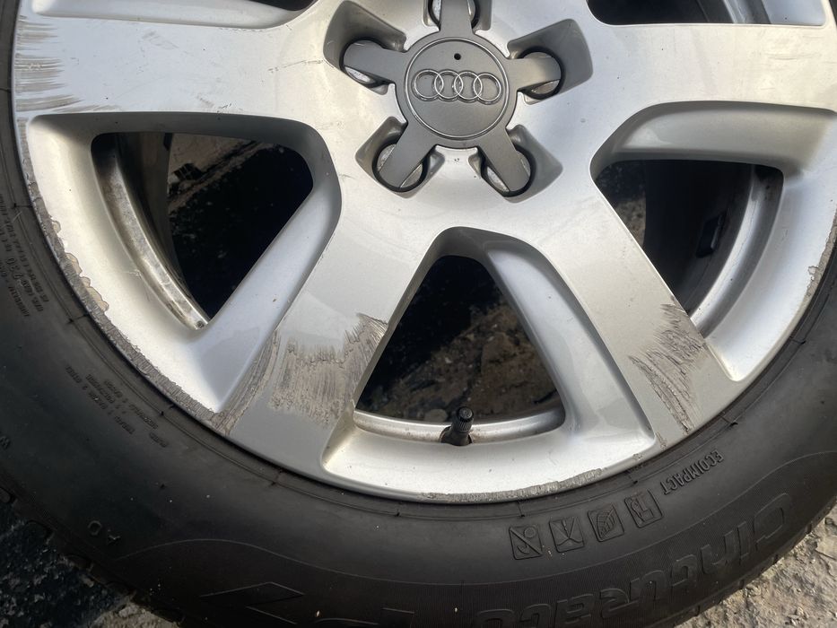 Один диск от ауди р 17 оригинал.