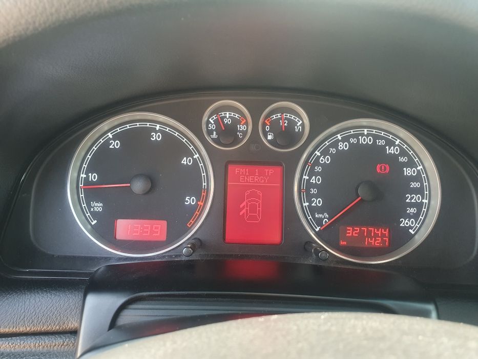 WV  PASAT  1.9tdi  131