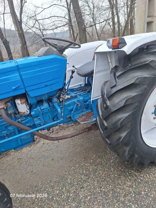 Tractor Universal 530
