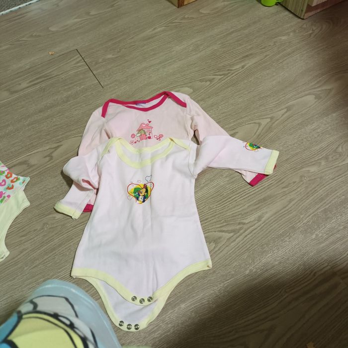 Лот бебешки дрешки