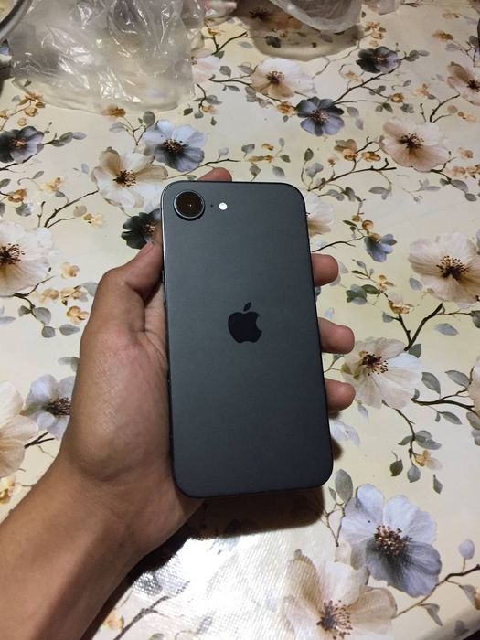 Iphone 16 e sotiladi