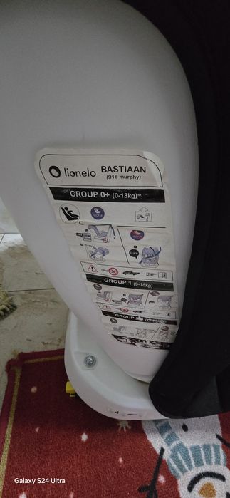 Scaun auto bebe cu isofix