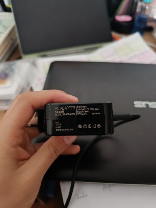 Laptop ASUS R540L (i3, 4GB RAM) - Pentru piese / recondiționare (Defect)