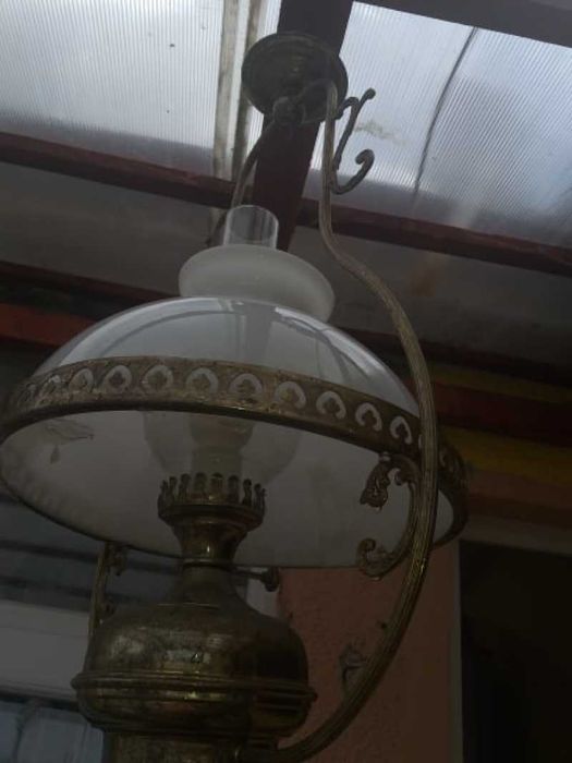 Candelabru lampa    .