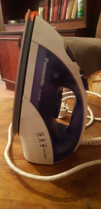 Утюг Panasonic NI-E510TDTW синий