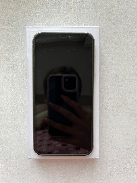 Продам ipone 11.