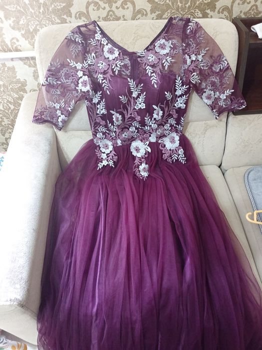 Продам вечернее платье (выпускное)