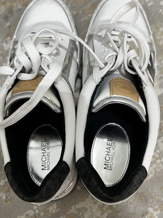 Кроссовки Michael Kors