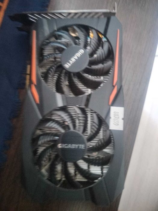 Видеокарта GTX 1050Ti