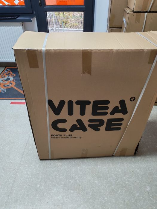 Scaun cu rotile(nou-cutie)