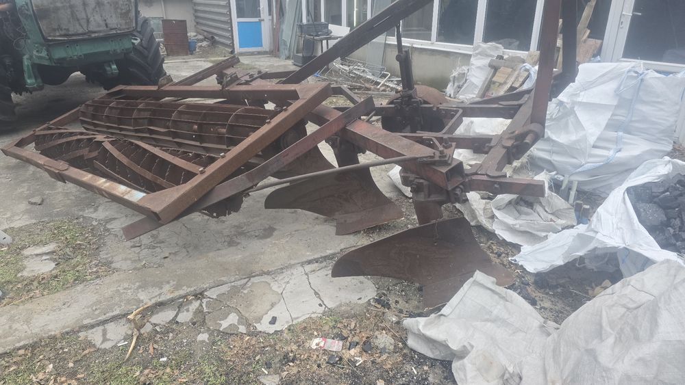 Продам Плуг и Борана.