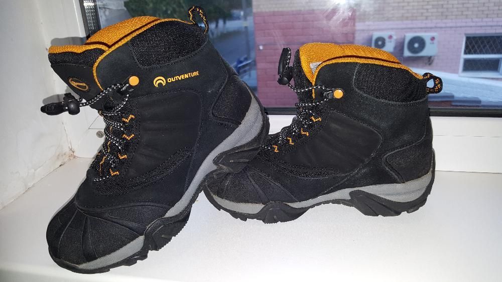 Продам ботинки 33 размер