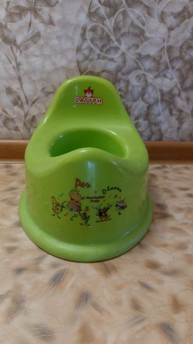 Горшок детский продаю.Предлагайте свою цену.