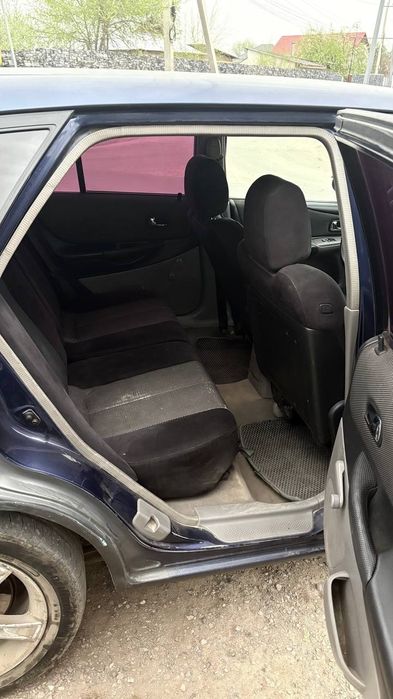 Продам мазда 323