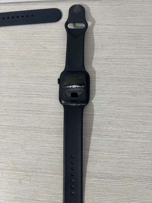 Продам apple watch se 2