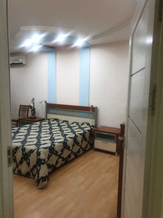 Продаётся своя квартира на Ц-2, 3в2/2/4