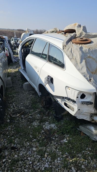 Usa stânga spate Toyota Avensis t27 break 2009-2015