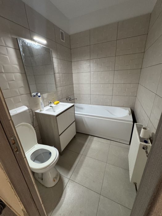 Apartament de vanzare 2 camere, semidecomandat, comfort 1