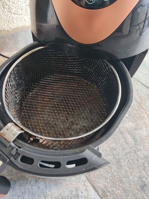 Vând Friteuza cu aer cald GOURMETMAXX