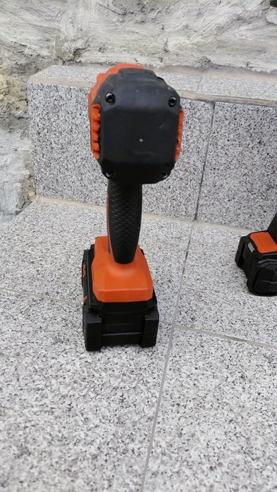 Hilti Винтоверт  и саблен трион Nuron