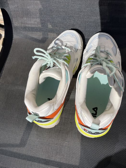 Adidasi Fila de dama marime 40