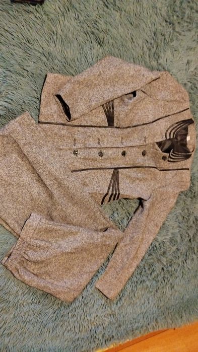 Продам женские вещи на 50р