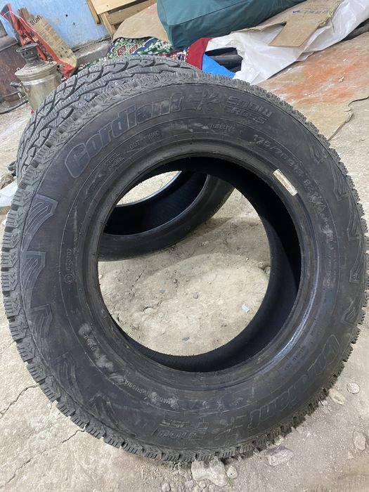 Продам зимние шины